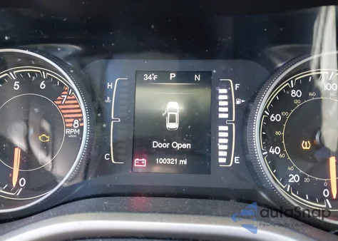 2016 Jeep Cherokee Latitude из США, поврежденный, VIN 1C4PJMCS8GW262470